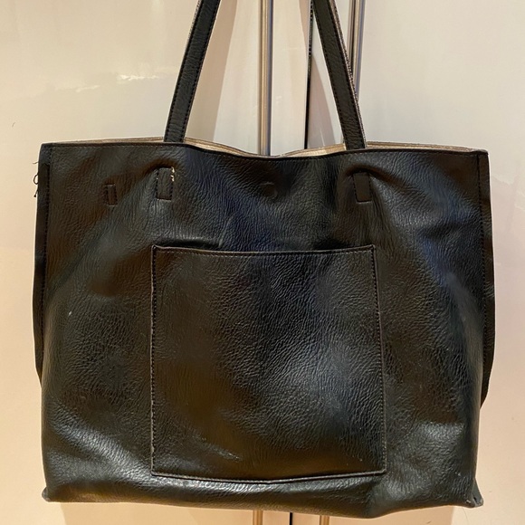 Urban Outfitters Black Tote Bag, perfect for school or work. - Picture 2 of 7